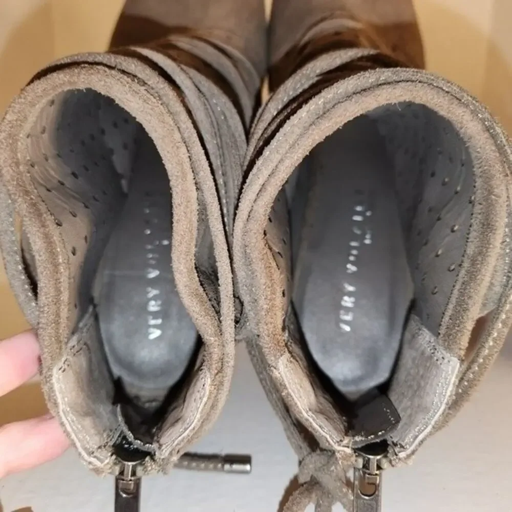 VERY VOLATILE VV Kalio Grey Gray Wrap Around Suede Peep Toe Shoetie Womens 9